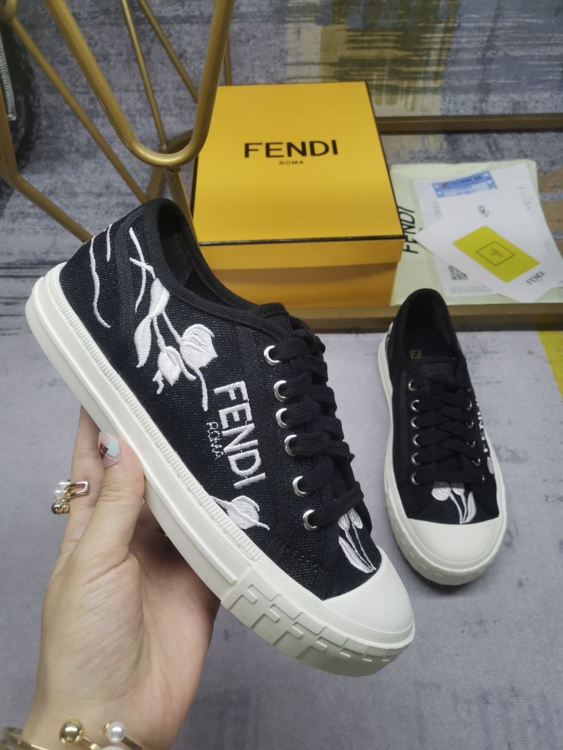 Fendi Low Shoes